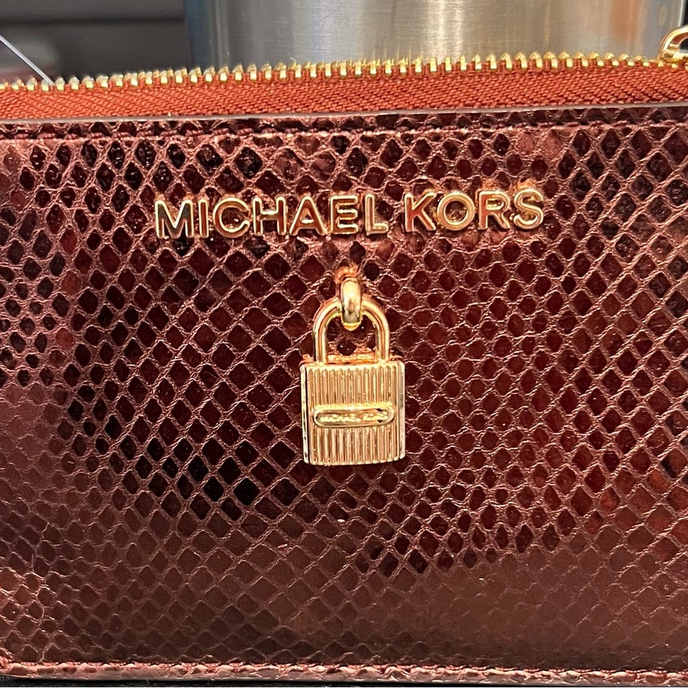 New Michael Kors SM TZ Coin pouch with ID embossed Leather